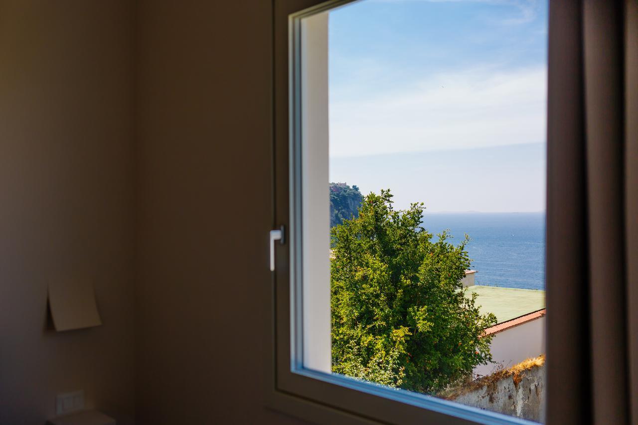 Camera Matrimoniale con Vista Mare